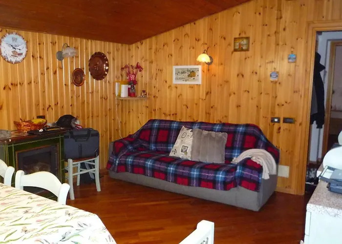 Campiglio; Dedica A Te La Calda Mansarda Di Pia