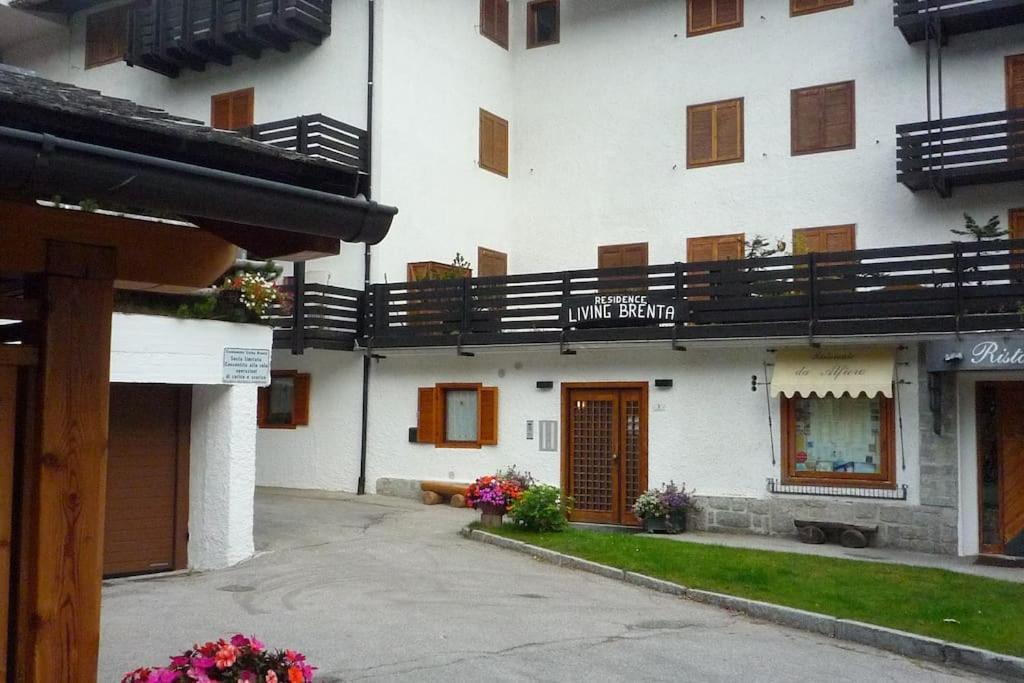 Campiglio; Dedica A Te La Calda Mansarda Di Pia *